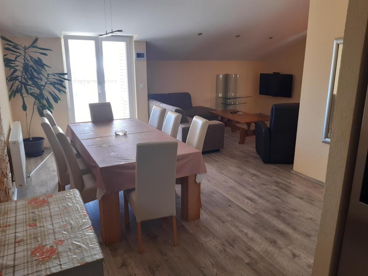 Apartament Ravlic Podgora
