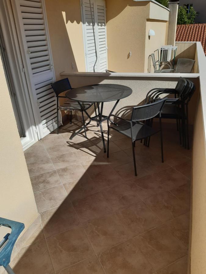 Apartament Ravlic *